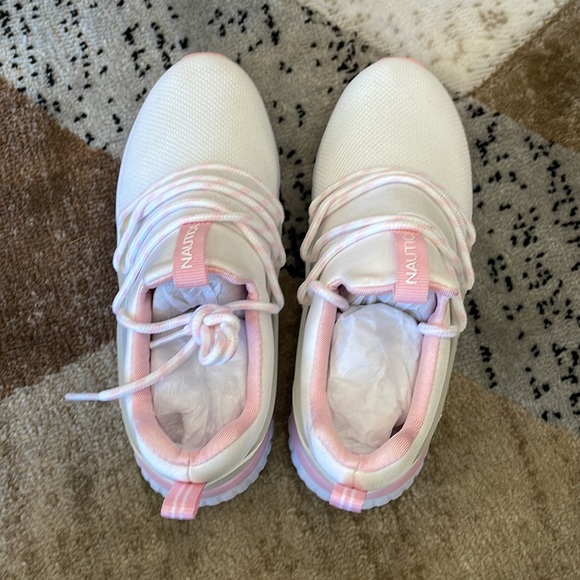 Nautica lace up sneakers - Picture 4 of 7